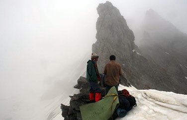 damdhar-kandi-pass-trekking-images